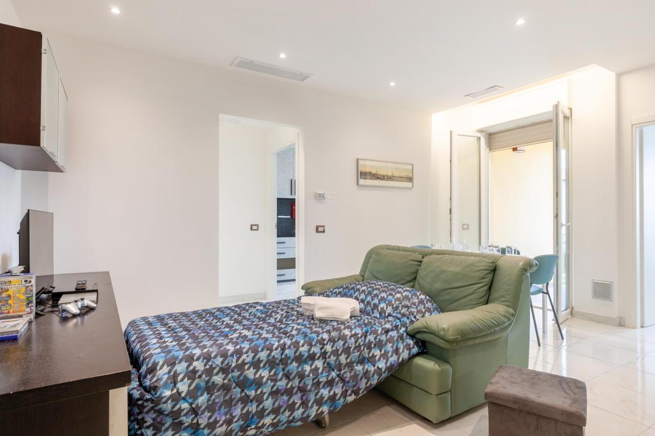 Seaside Flat With Swimming Pool And Private Parking Διαμέρισμα Calambrone Εξωτερικό φωτογραφία